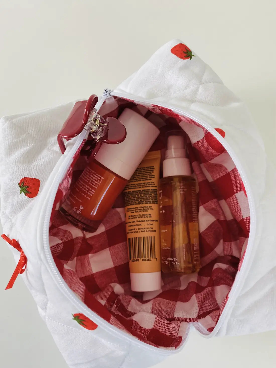 Strawberry Pouch 🍓🎀